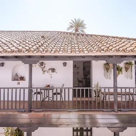 New In Traditional Building Of The Xvi Century Séville