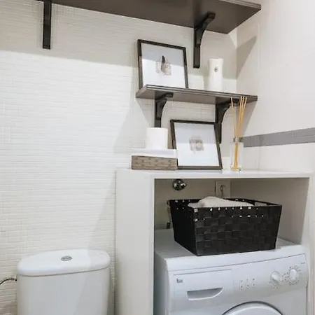 Apartament New In Traditional Building Of The Xvi Century